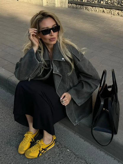 Women's Grey Loose Suede Jacket with Zipper Pockets – Casual Long-Sleeved Autumn Coat 4