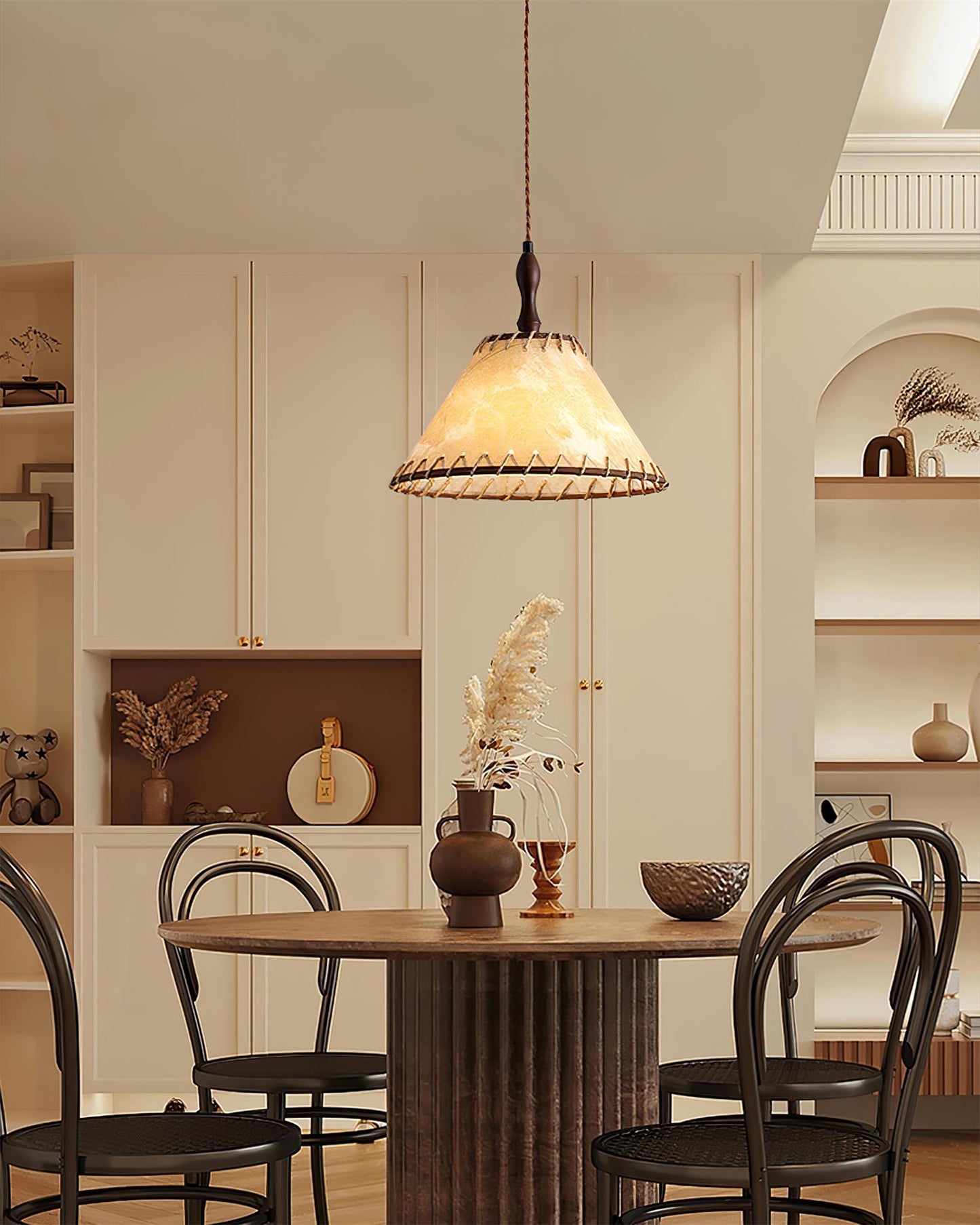 WoodLumiere – Elegante Hängelampe aus Holz