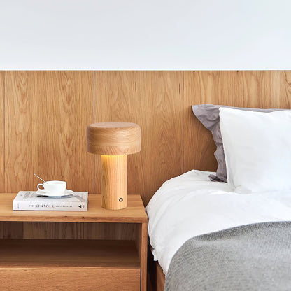 LuxeTower - Table Lamp with Sleek Tower Design and Warm Glow