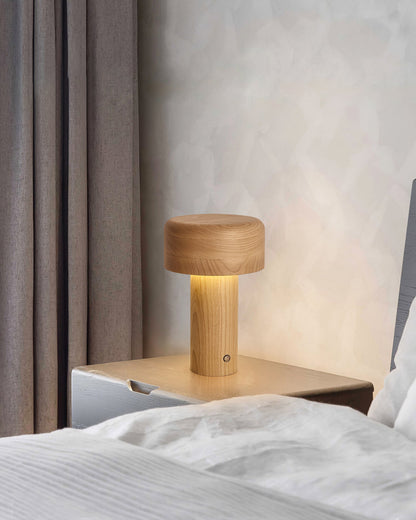 LuxeTower - Table Lamp with Sleek Tower Design and Warm Glow