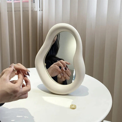 ReflectaCharm - Timeless Vintage Mirror