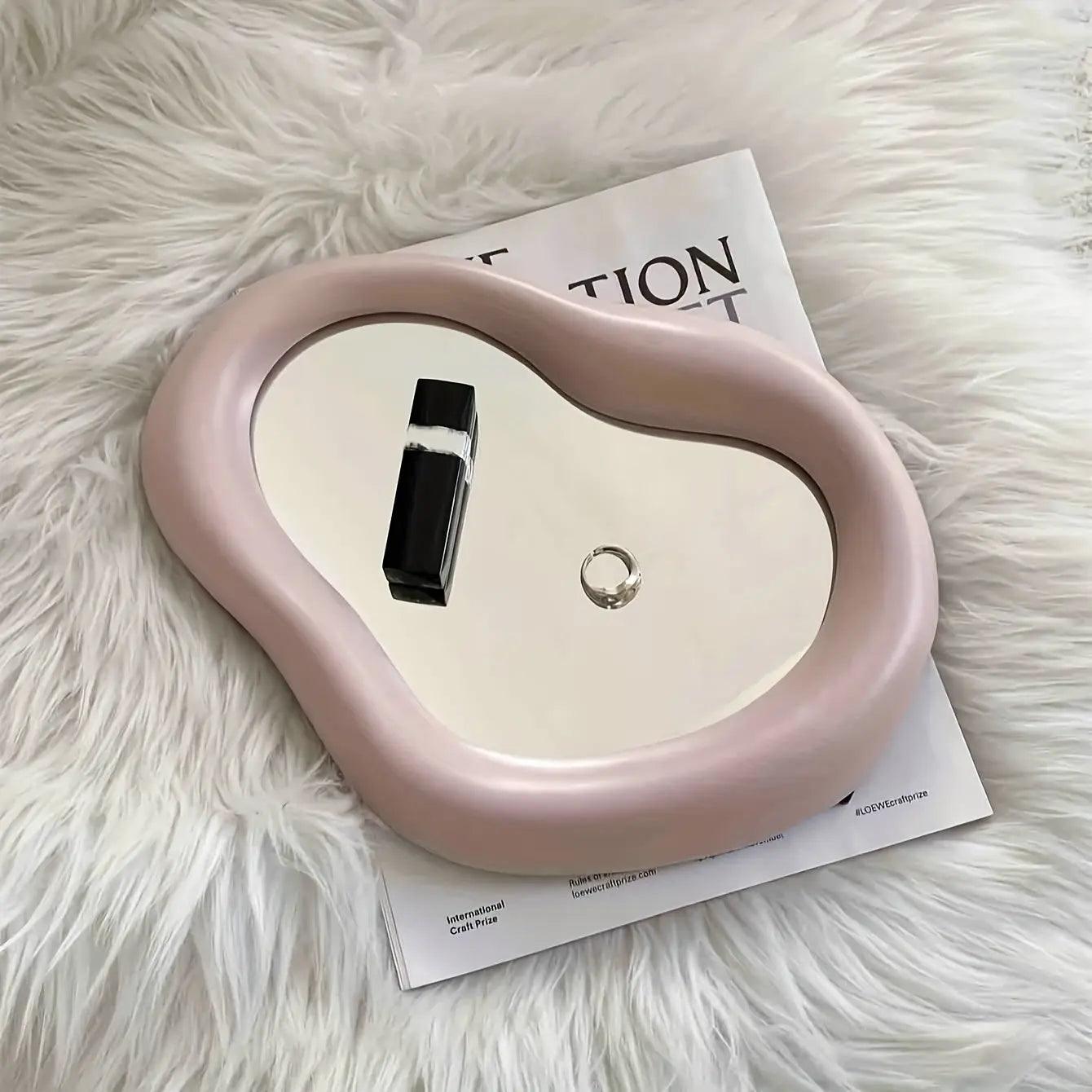 ReflectaCharm - Timeless Vintage Mirror