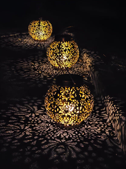 AquaGlow – Luz Colgante Solar LED para Jardín Impermeable