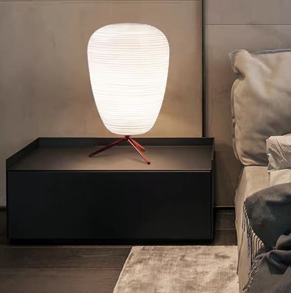 ZenGlow | Elegant Japanese-Inspired Hand-Blown Glass Table Lamp 2