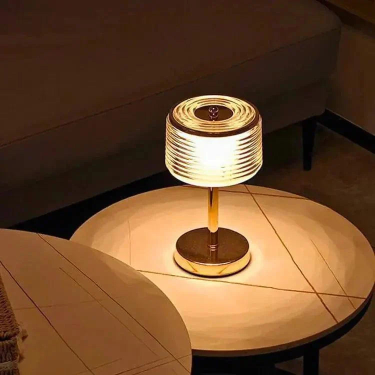 LumaRing - Lampe de table élégante avec des lignes épurées
