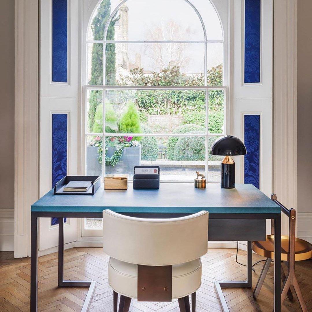 CelestiLamp – Contemporary Metallic Light