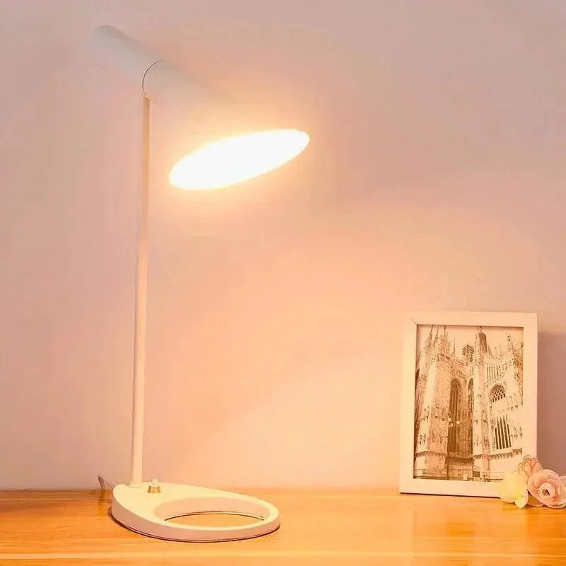 EssenceGlow - Ren og Moderne Bordlampe