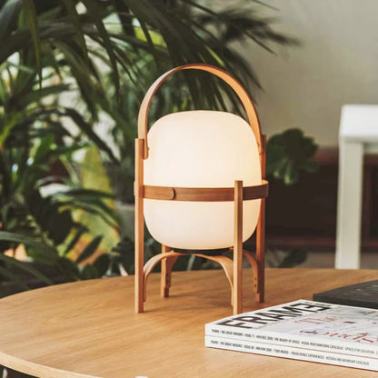 GlowCesta - Ikonisk Kurv Design Bordlampe