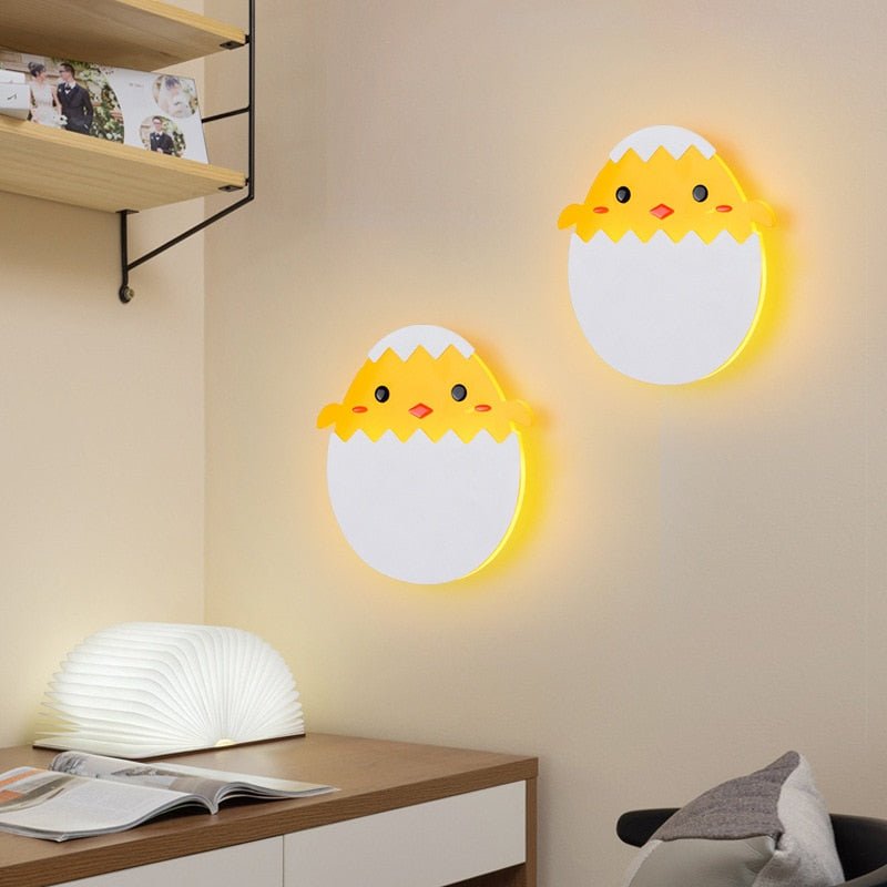 CluckShine - Sweet Chick Bed Lamp
