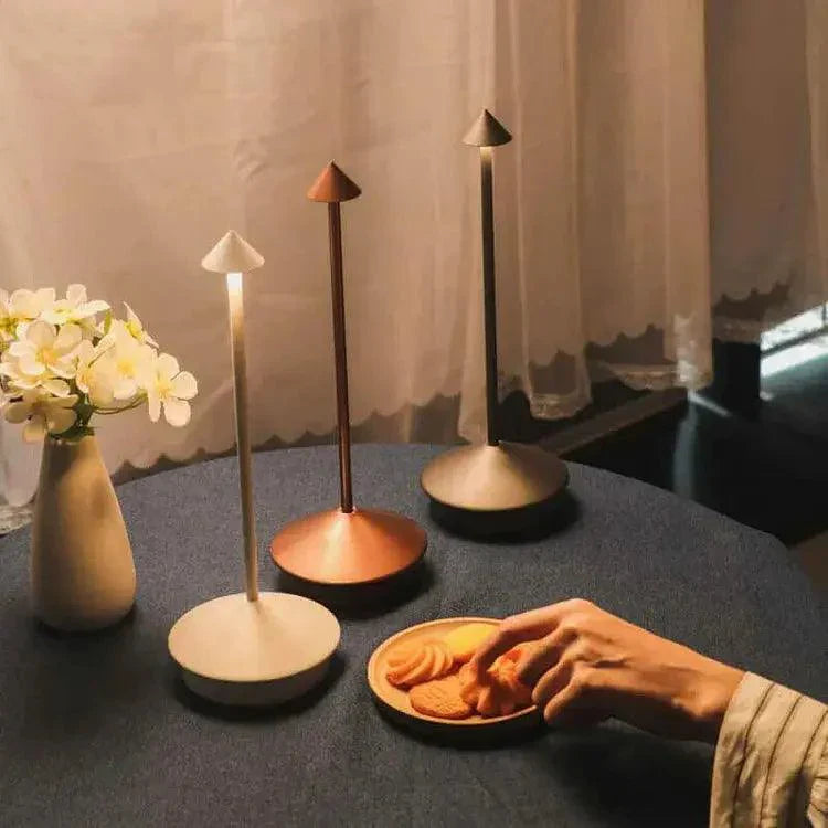 BeamLuxe - Sleek Wireless Table Light