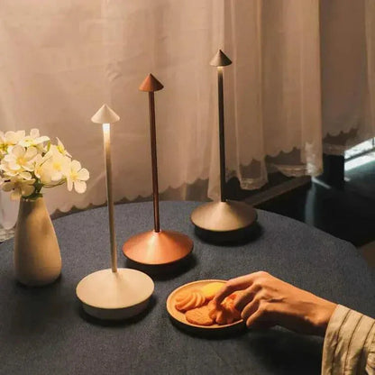 BeamLuxe - Sleek Wireless Table Light