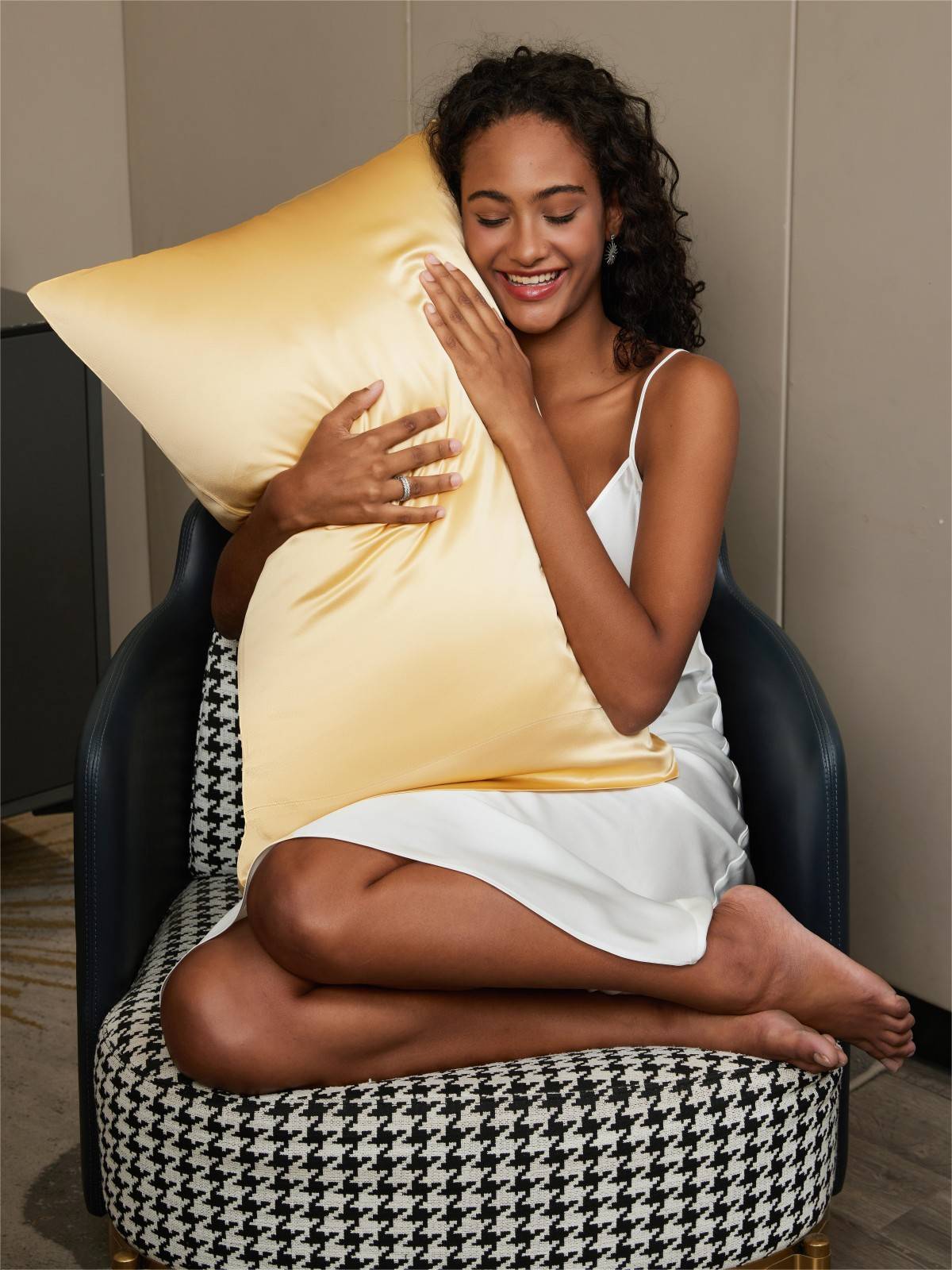 SilkenLuxe - Premium Mulberry Silk Pillowcase with Envelope Closure