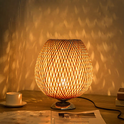 RusticGleam – Antik Bambus Bordlampe