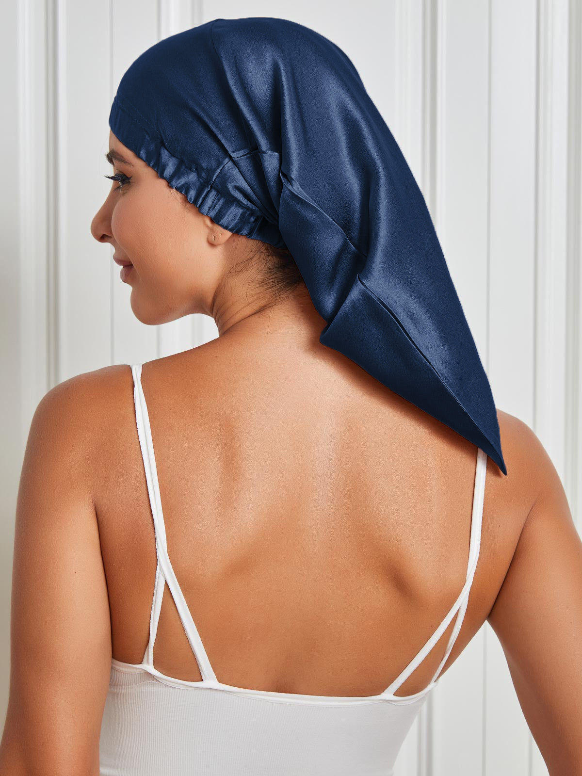 LuxeRest - Silk Sleep Cap for Timeless Elegance