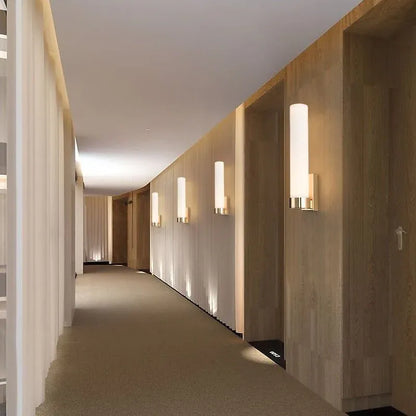 EliteLume – Minimalist Gold Wall Lamp with Energy-Efficient LED