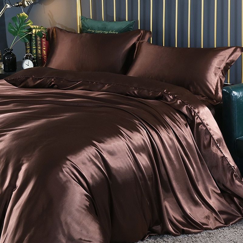 LuxeGlow - Satin Bed Set with Cotton Feel