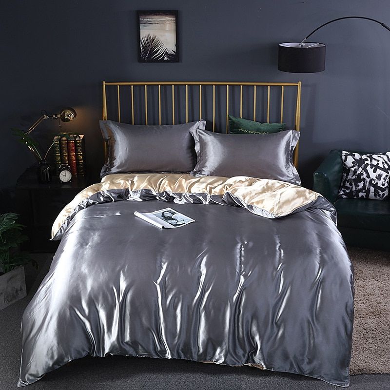 SilkAura - 4-Piece Silk Luxury Bedding