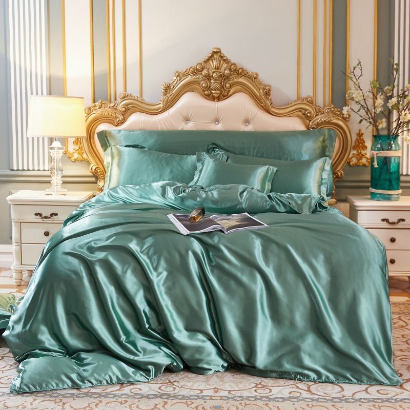 LuxeGlow - Satin Bed Set with Cotton Feel
