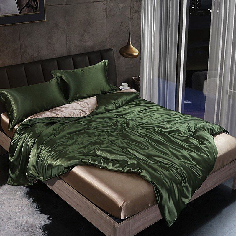SilkAura - 4-Piece Silk Luxury Bedding