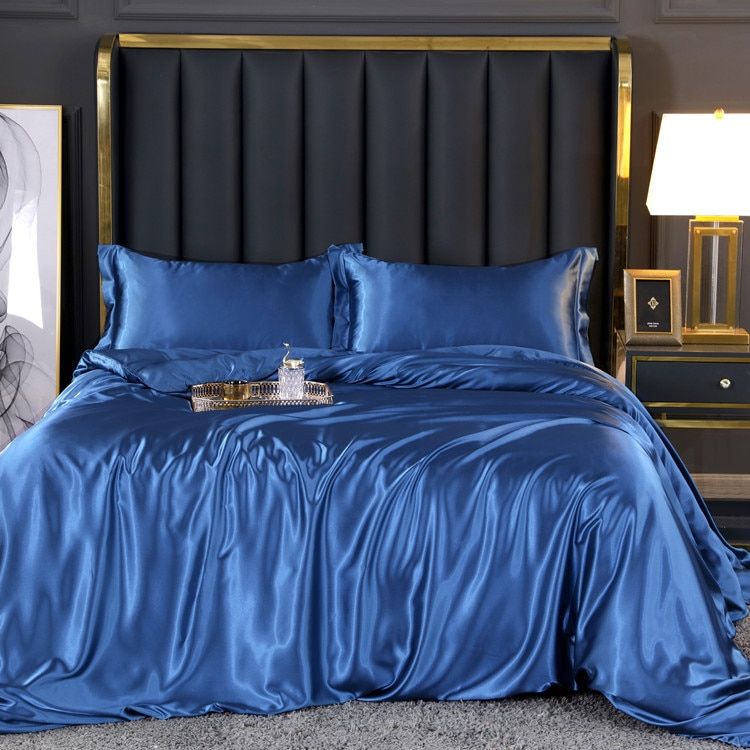 SilkAura - 4-Piece Silk Luxury Bedding