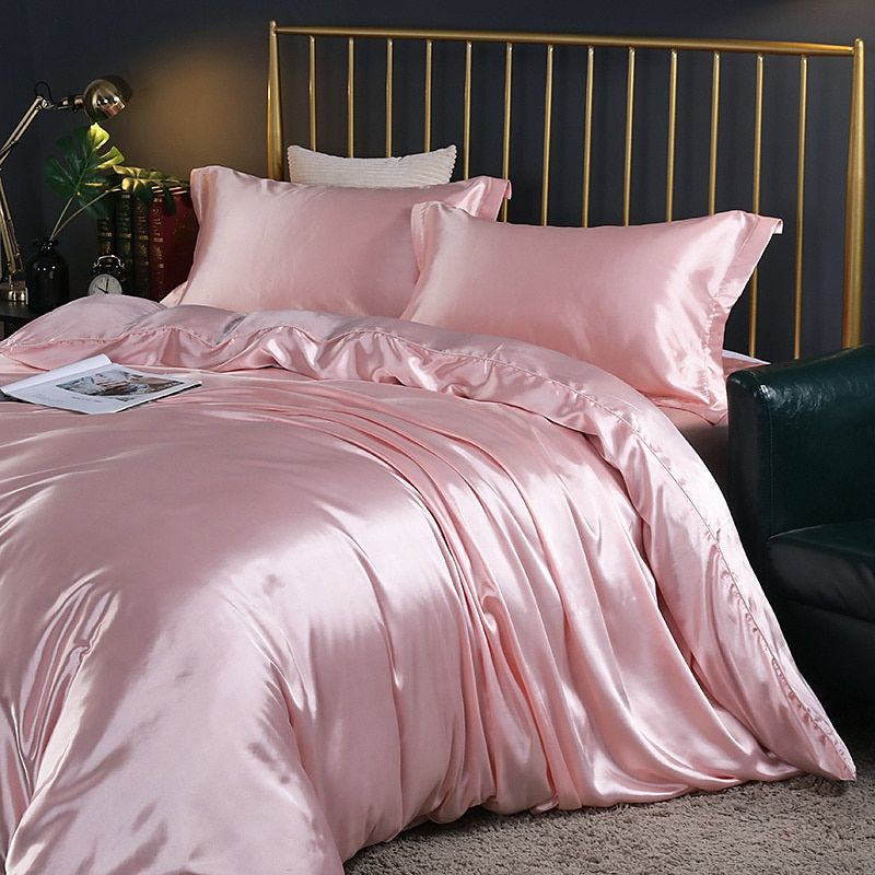 LuxeGlow - Satin Bed Set with Cotton Feel