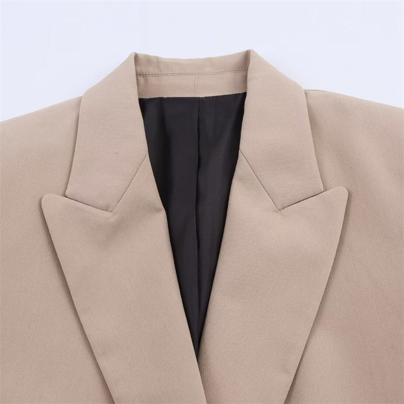 Women's Wool Cape Coat with Button Front and Lapel Collar – Loose Fit Winter Coat for Fall