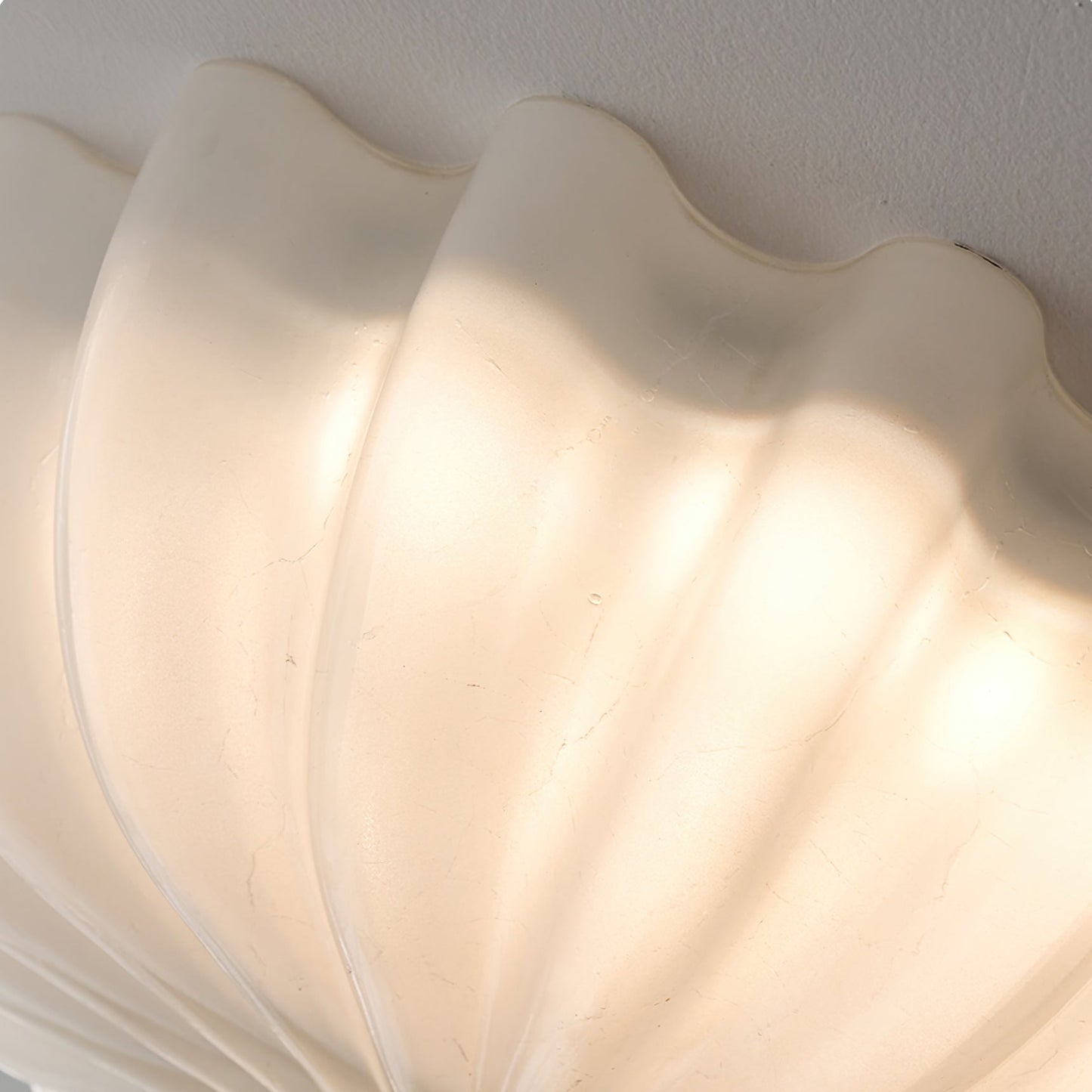 JellyRadiance - Ceiling Lamp with Natural Curves and Cozy Light