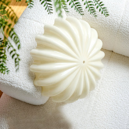 JellyRadiance - Ceiling Lamp with Natural Curves and Cozy Light