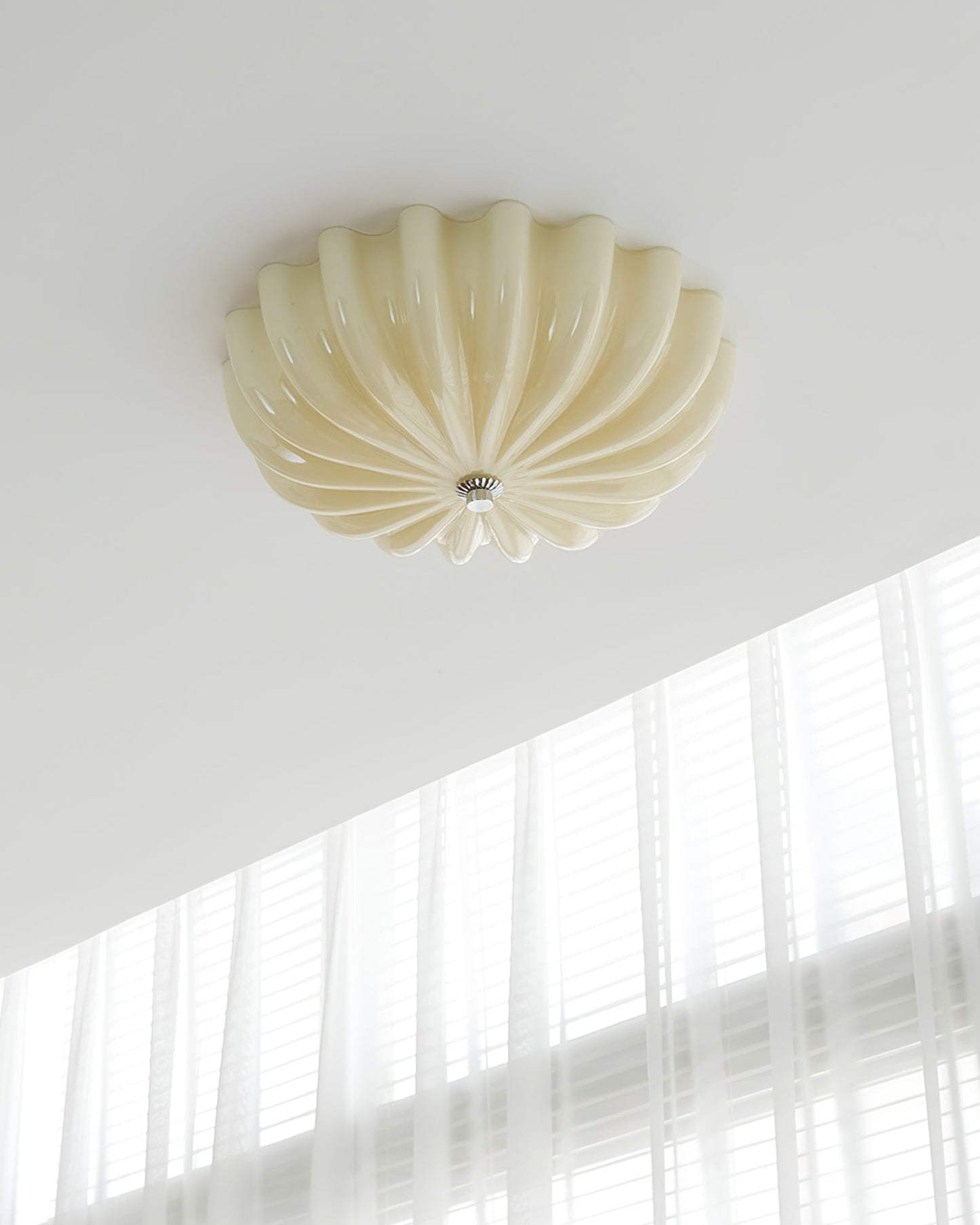 JellyRadiance - Ceiling Lamp with Natural Curves and Cozy Light