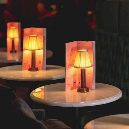 ShineBeam - Chic Wireless Table Lamp Design