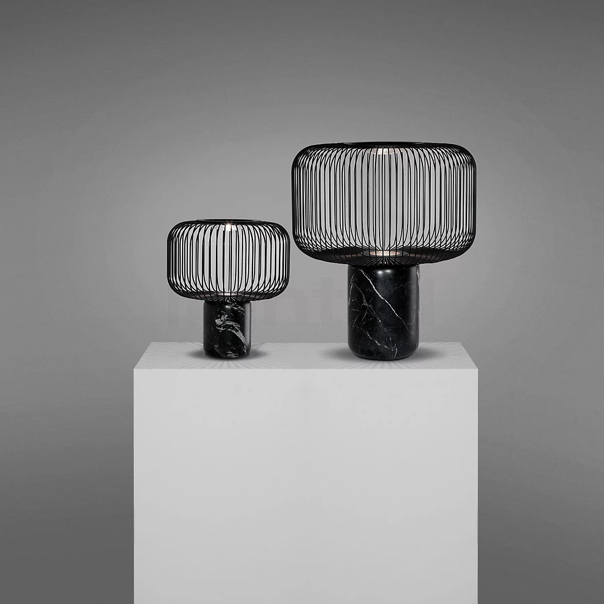 KeshiBeam - Elegant Table Lamp with Sleek Base and Subtle Glow