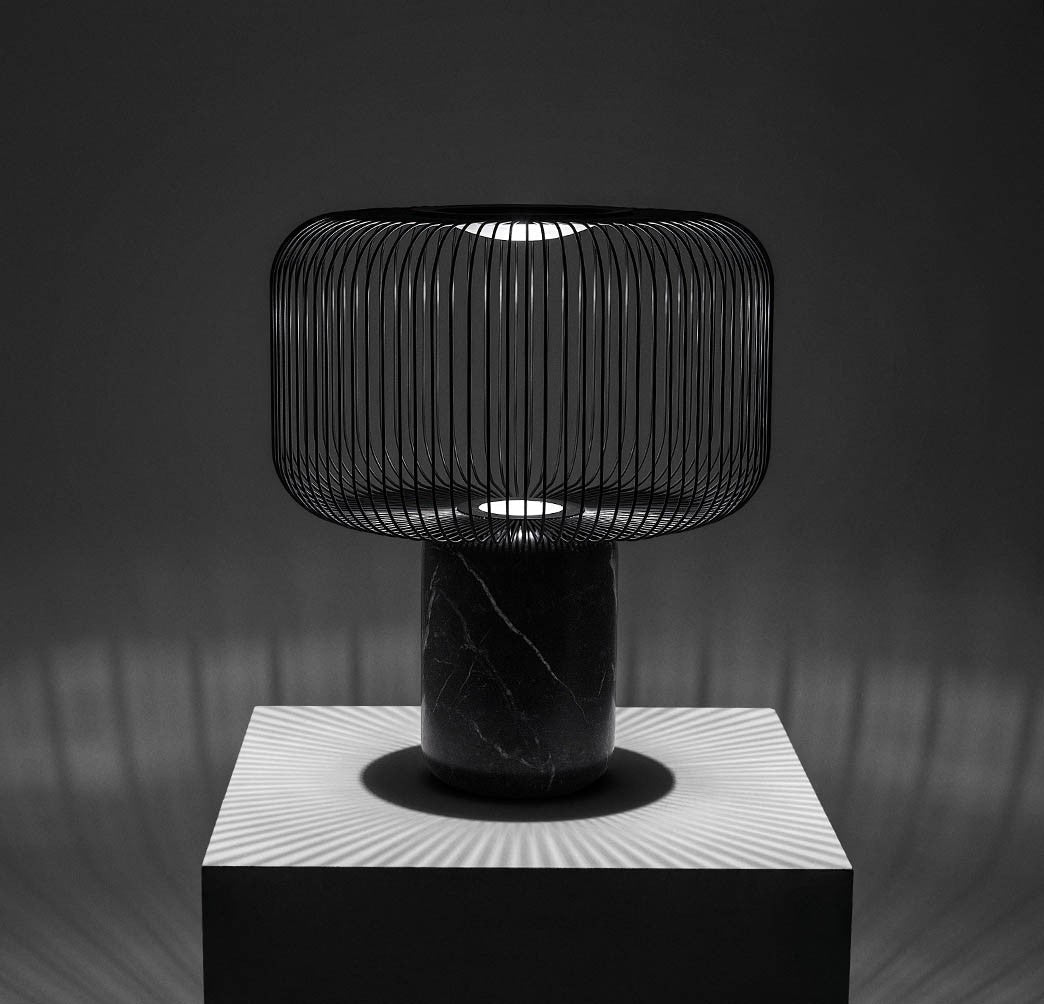 KeshiBeam - Elegant Table Lamp with Sleek Base and Subtle Glow