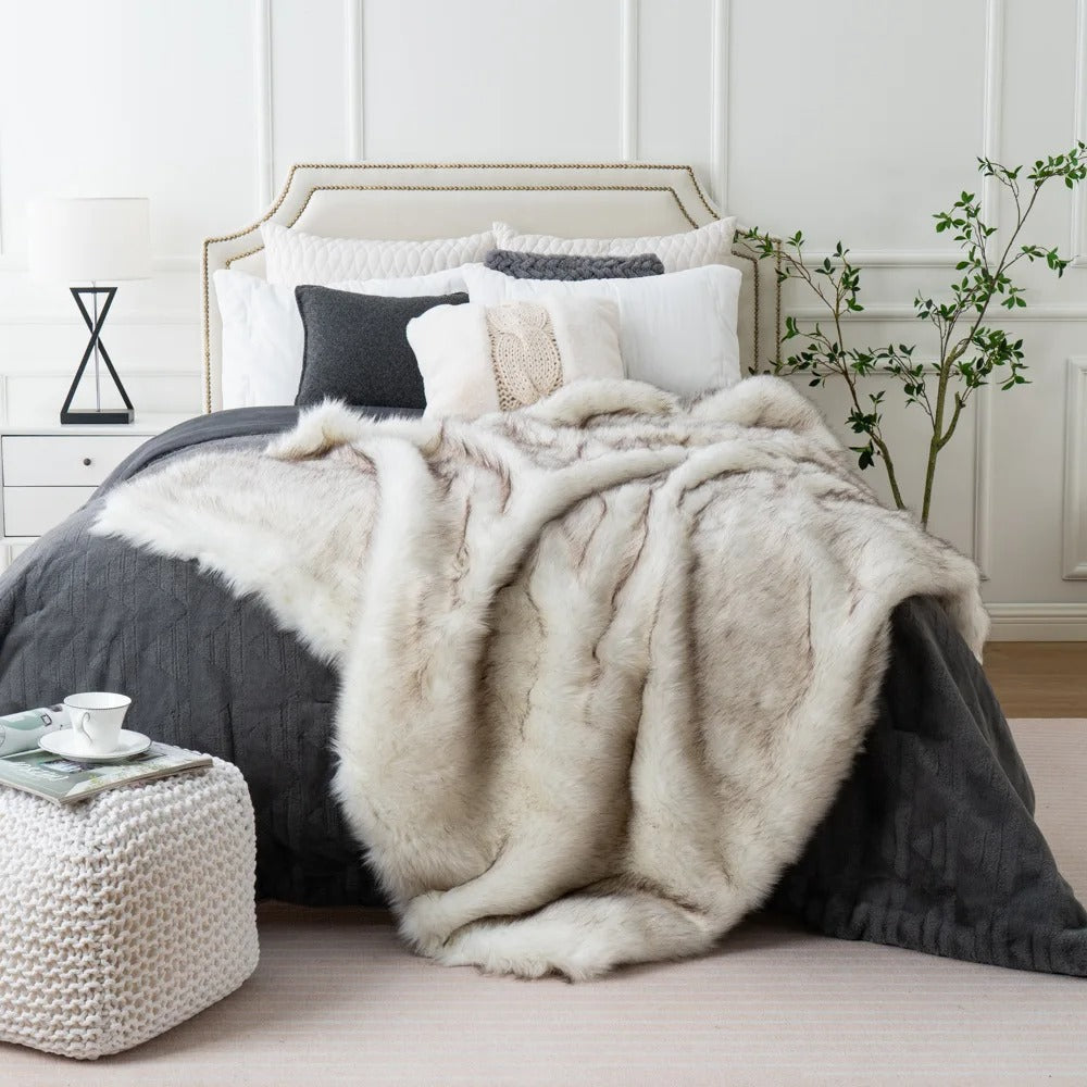 GlowFur - Stylish Faux Fur Blanket