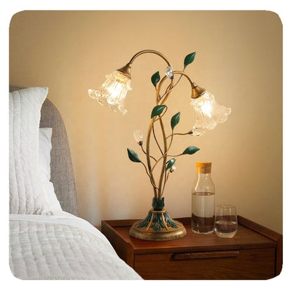 BloomGlow – Elegant Blomsterinspireret Bordlampe