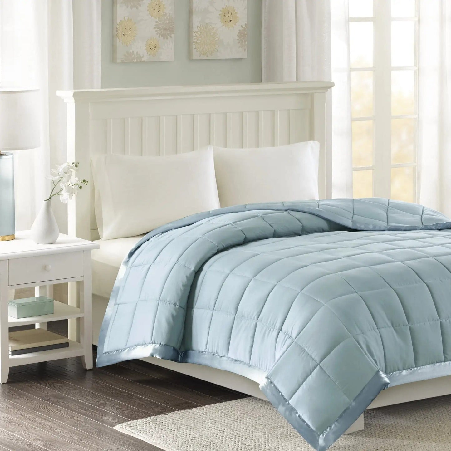 BlueVelvet - Satin Accent Bedspread