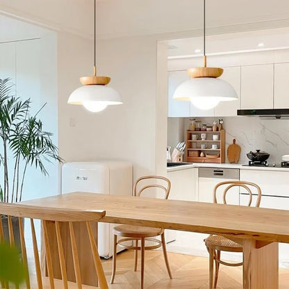 TimberLuxe – Elegante Halbholz-Pendelleuchte