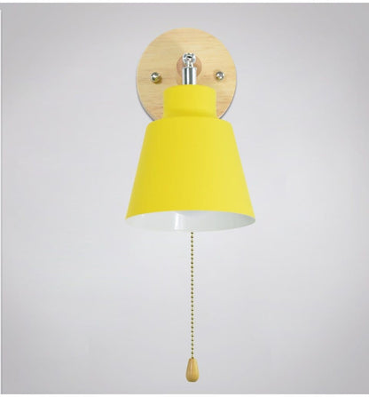 SpinGlow – Rotating Wall Lamp with Toggle Chain