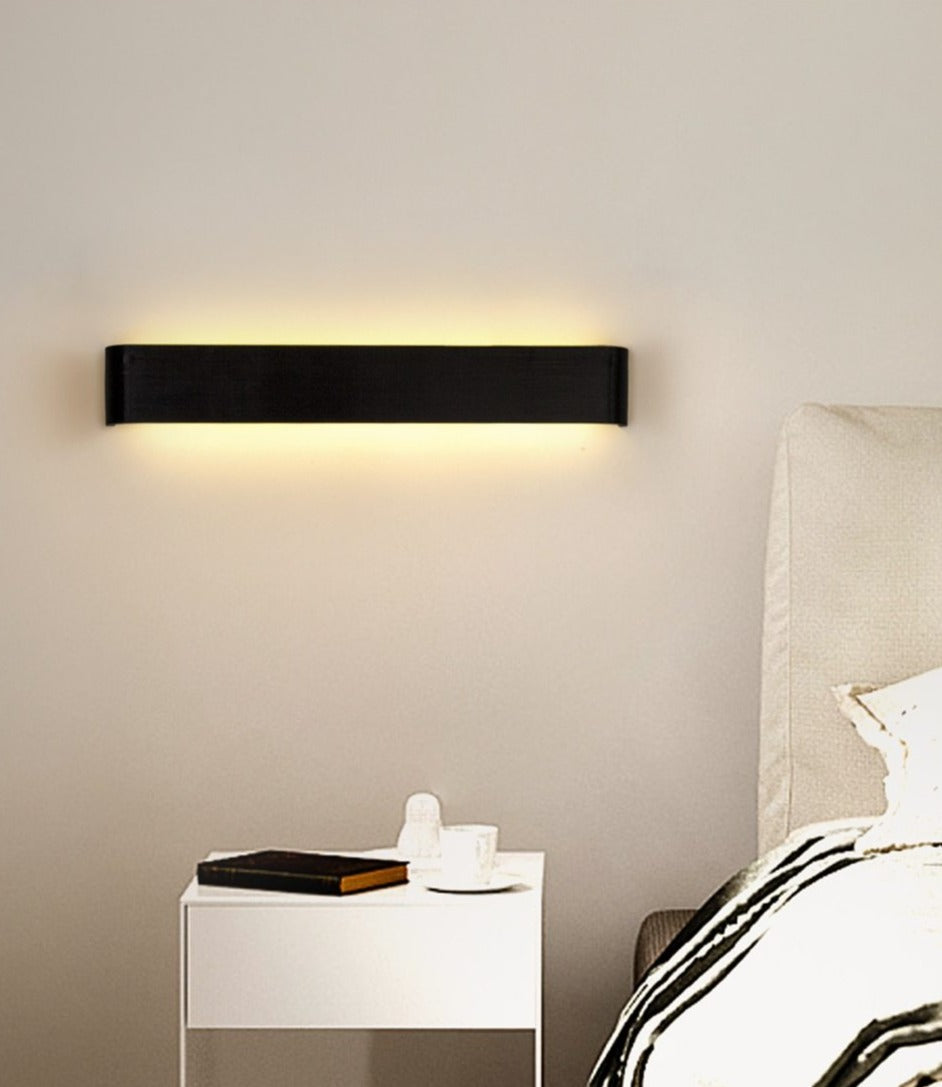 LightGlow – Contemporary LED Wall Lamp