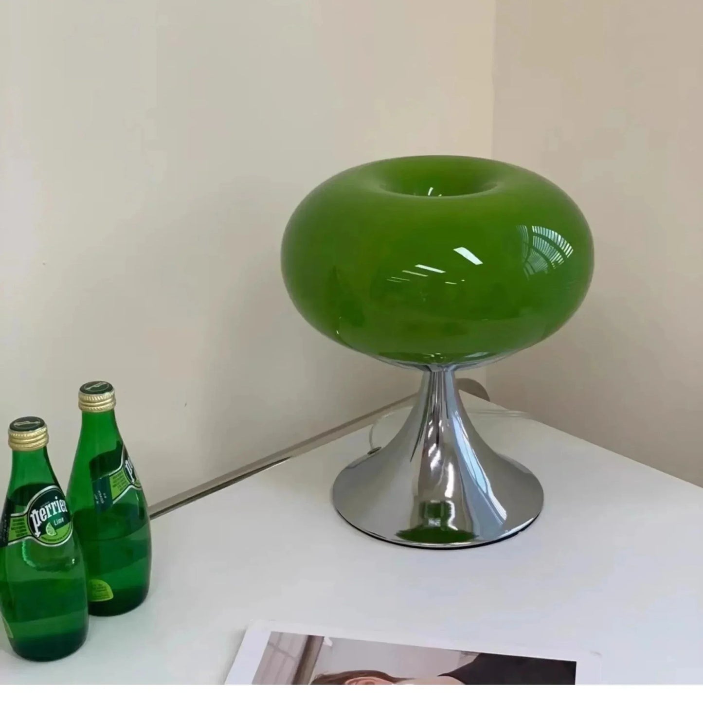 FruitLume - Lámpara de Mesa en Forma de Manzana