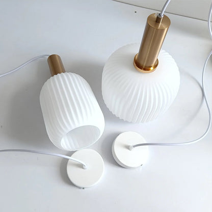 LuxePrism – Lámpara Colgante de Vidrio Elegante con un Toque de Lujo