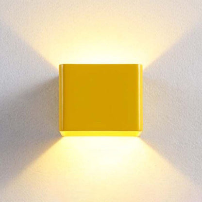 SquareGlow – Contemporary Wall Light