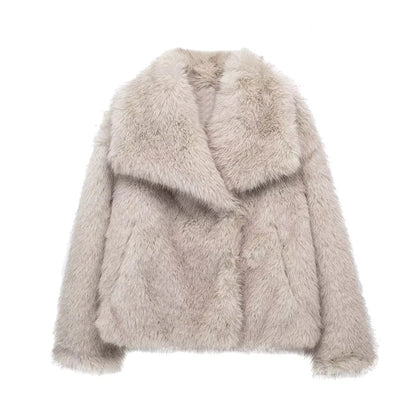 ArcticGrace - Luxurious and Eco-Friendly Faux Fur Jacket for Elegant Warmth