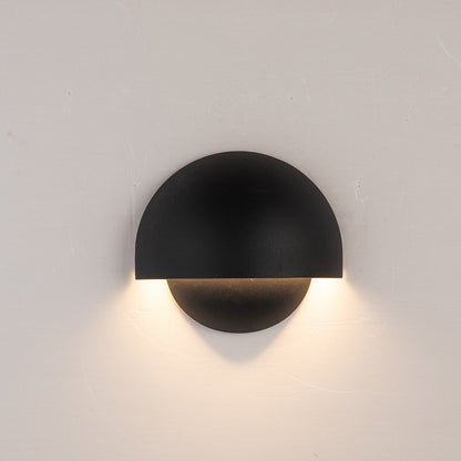 WarmBeam – LED Outdoor Wall Light with Soft Glow